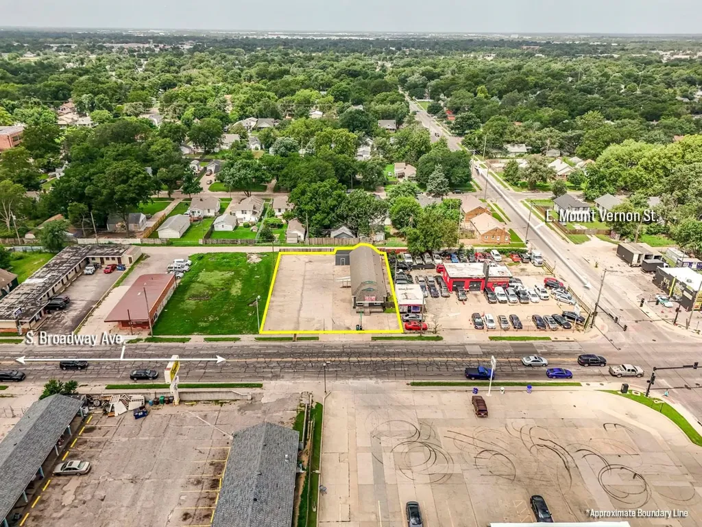 2013 S Broadway Wichita KS 67211