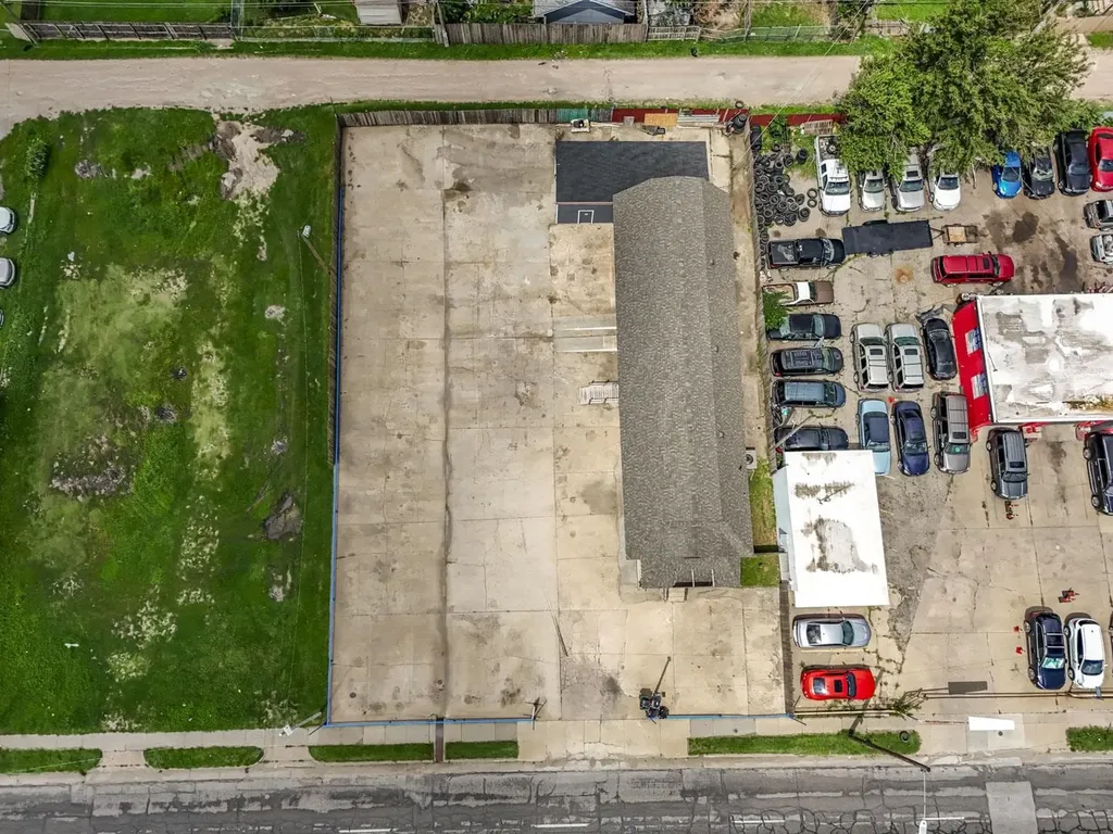 2013 S Broadway Wichita KS 67211