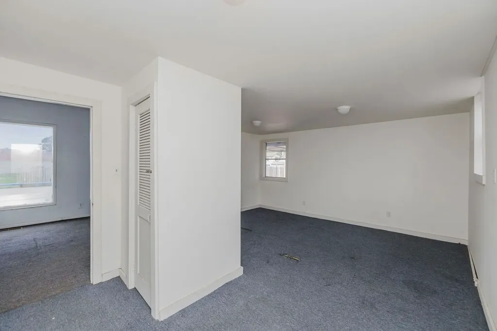 2013 S Broadway Wichita KS 67211
