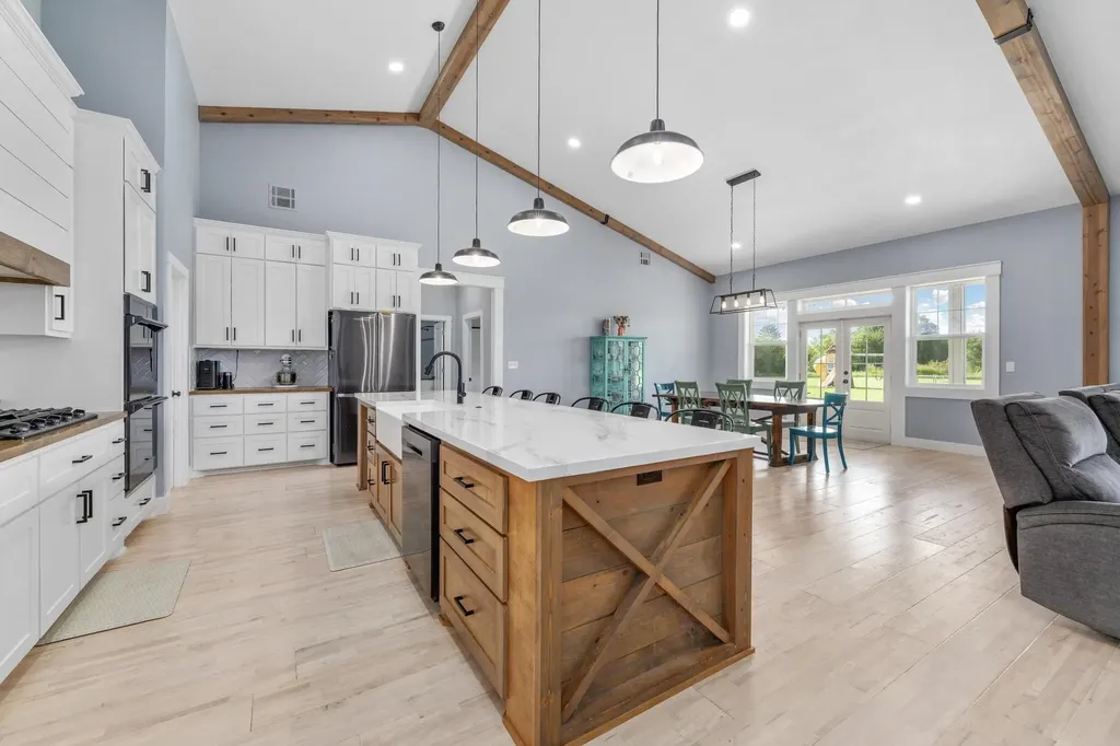 1029 E 120th Avenue N Belle Plaine KS 67013