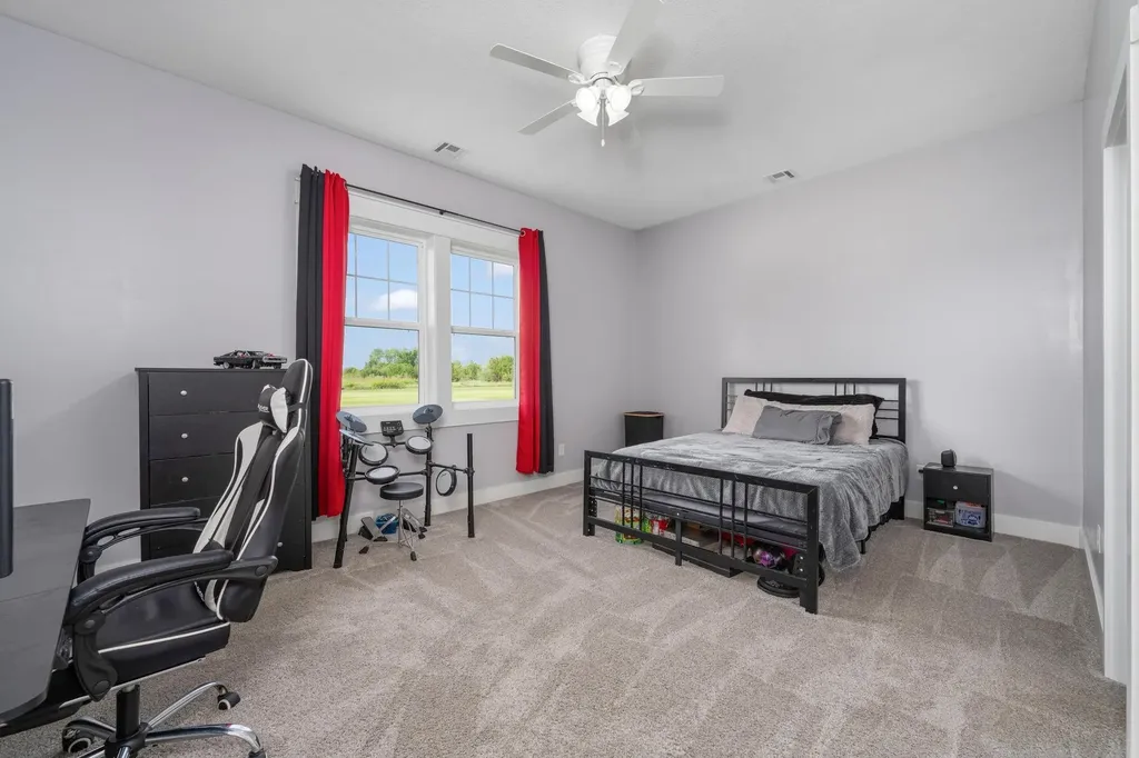 1029 E 120th Avenue N Belle Plaine KS 67013