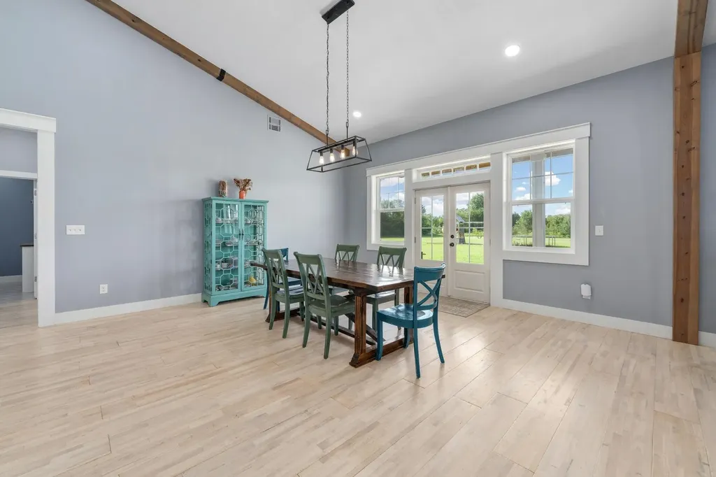 1029 E 120th Avenue N Belle Plaine KS 67013