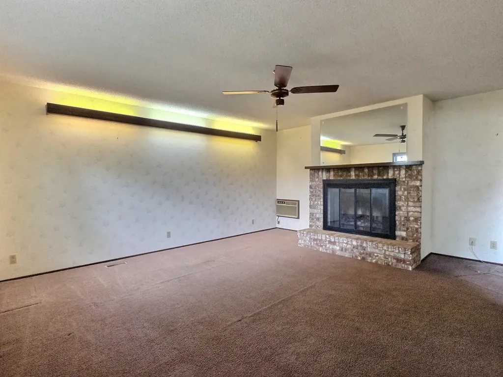 213 S Lauber Lane Derby KS 67037