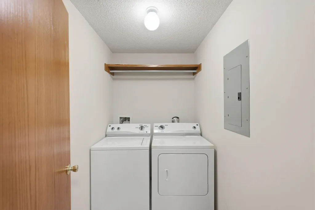 5313 Shadowridge Court Wichita KS 67220