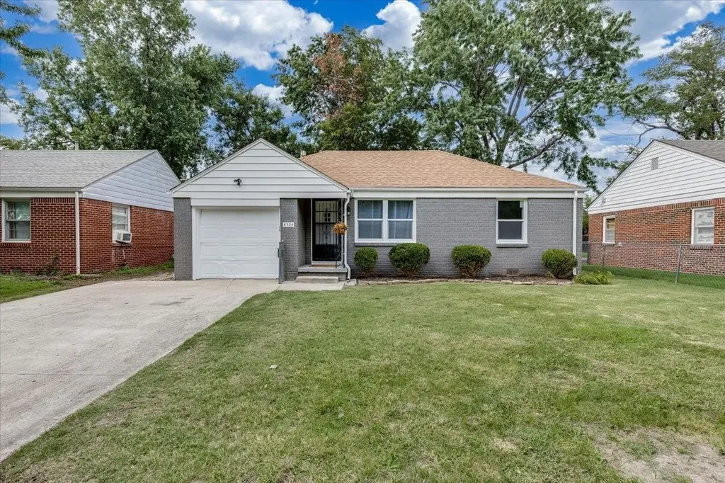6724 E Orme Wichita KS 67207