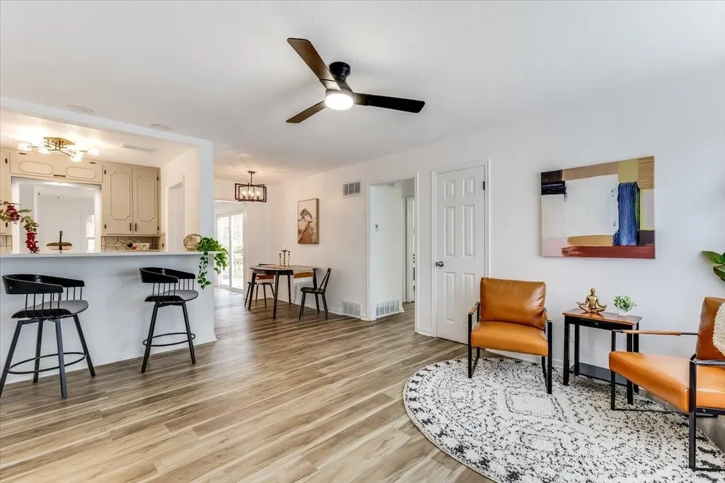 6724 E Orme Wichita KS 67207
