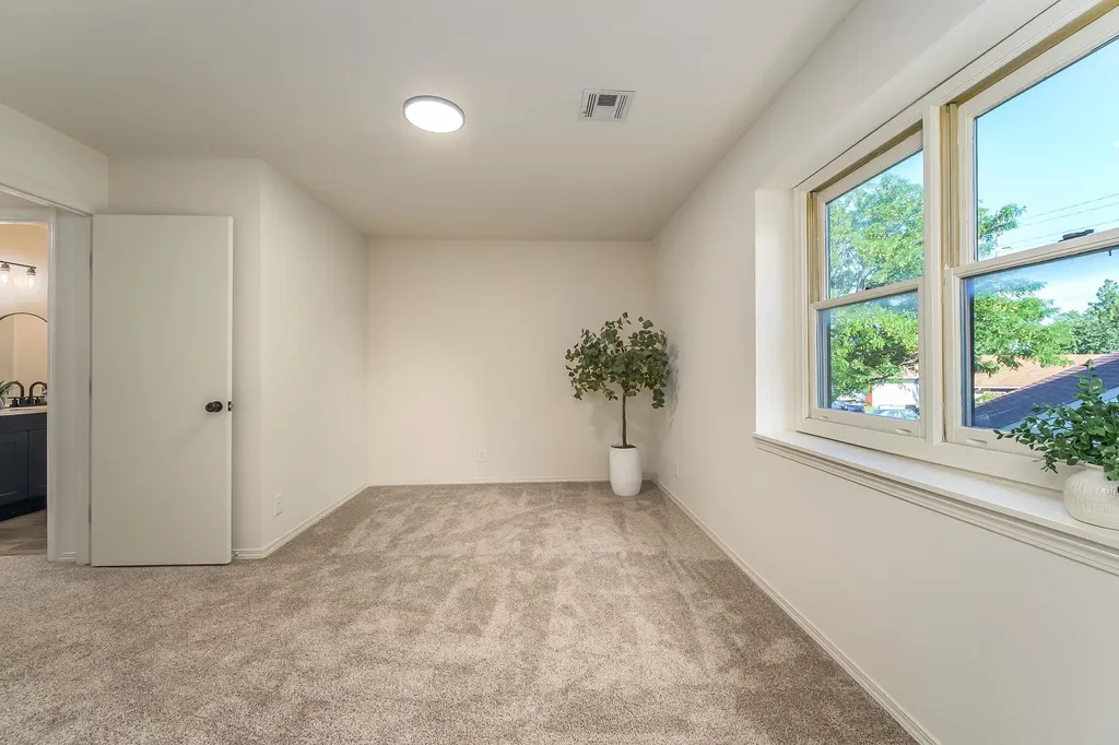 2337 S Linden Circle Wichita KS 67207