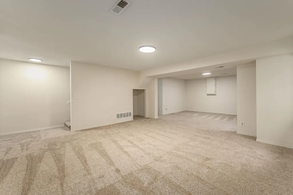 2337 S Linden Circle Wichita KS 67207