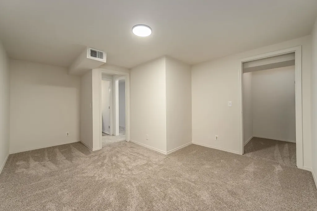 2337 S Linden Circle Wichita KS 67207