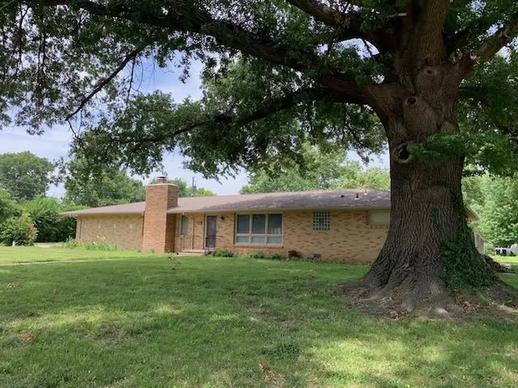 400 Normandy Newton KS 67114