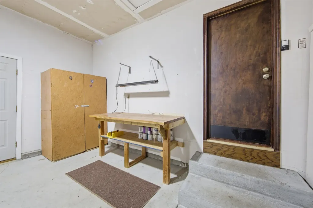 2314 N Bromfield Wichita KS 67226