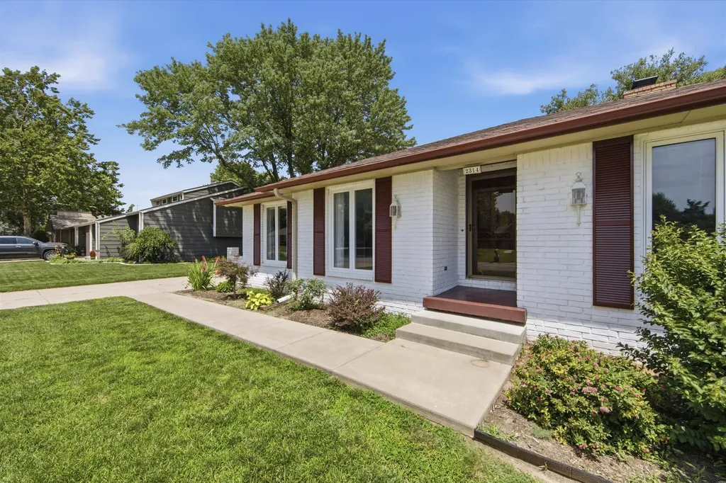 2314 N Bromfield Wichita KS 67226