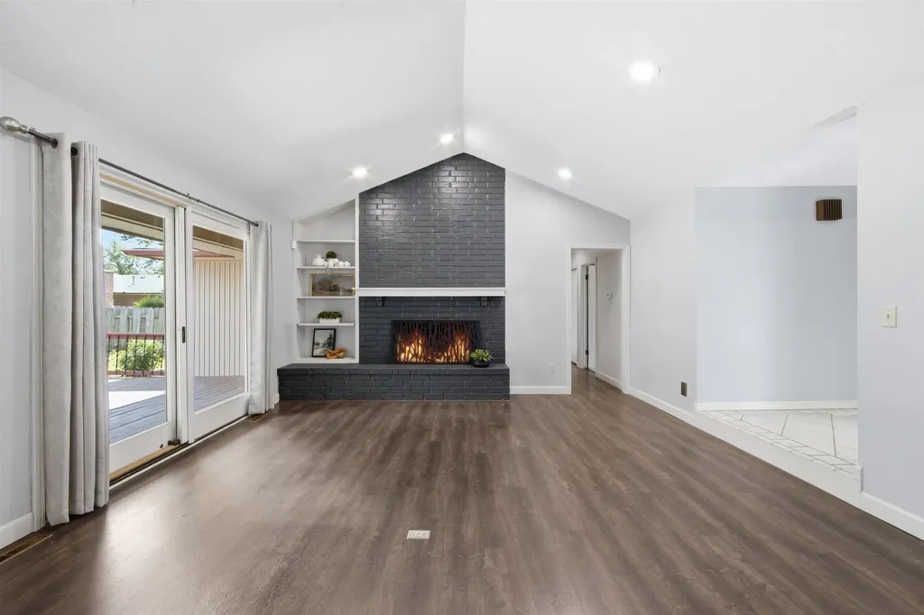 2314 N Bromfield Wichita KS 67226