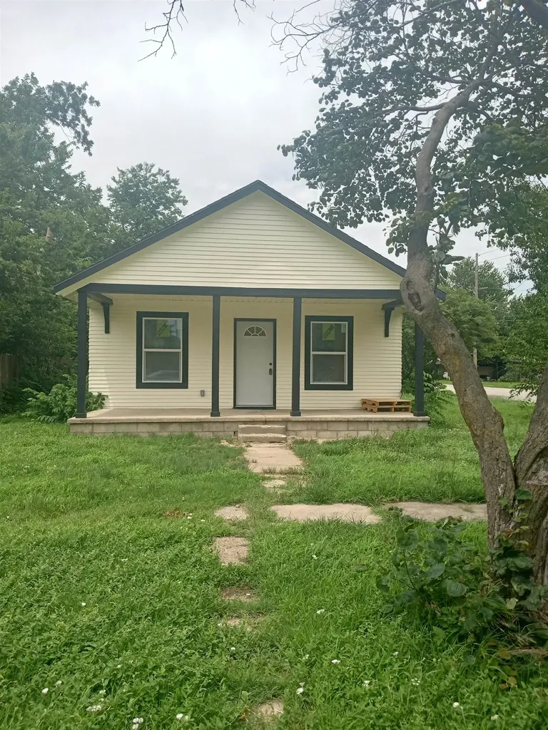 203 S Harvey Burrton KS 67020