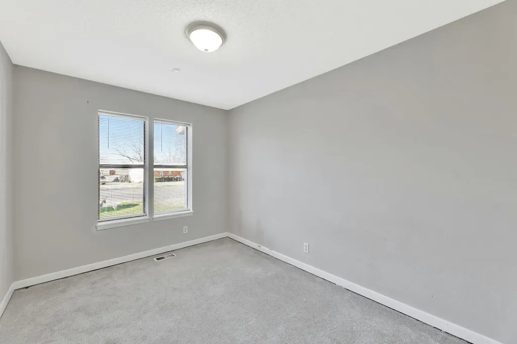 318 S Countryside Andover KS 67002