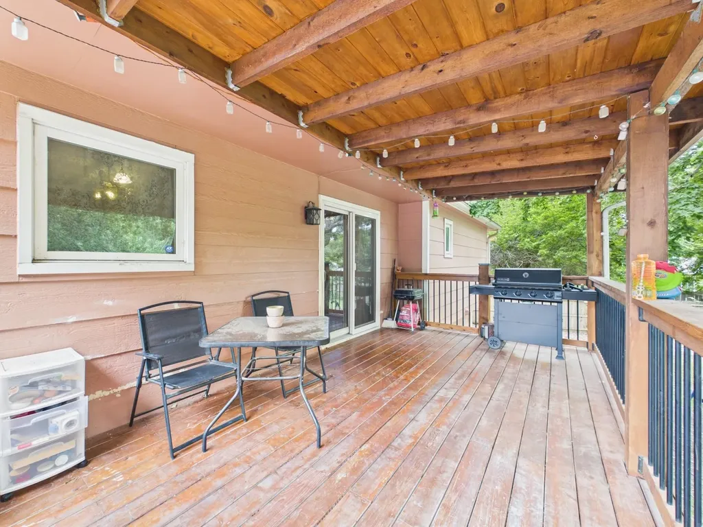 245 N Cherokee Court Kechi KS 67067