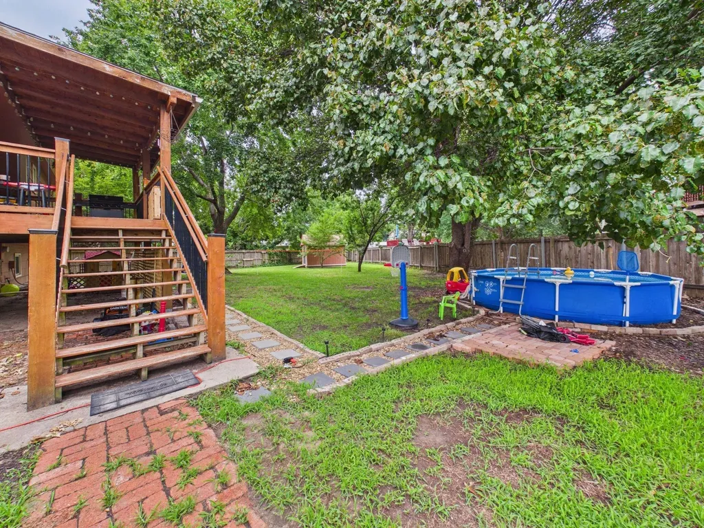 245 N Cherokee Court Kechi KS 67067