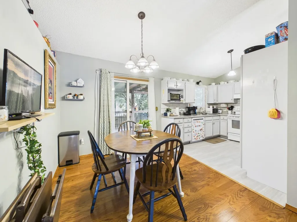 245 N Cherokee Court Kechi KS 67067