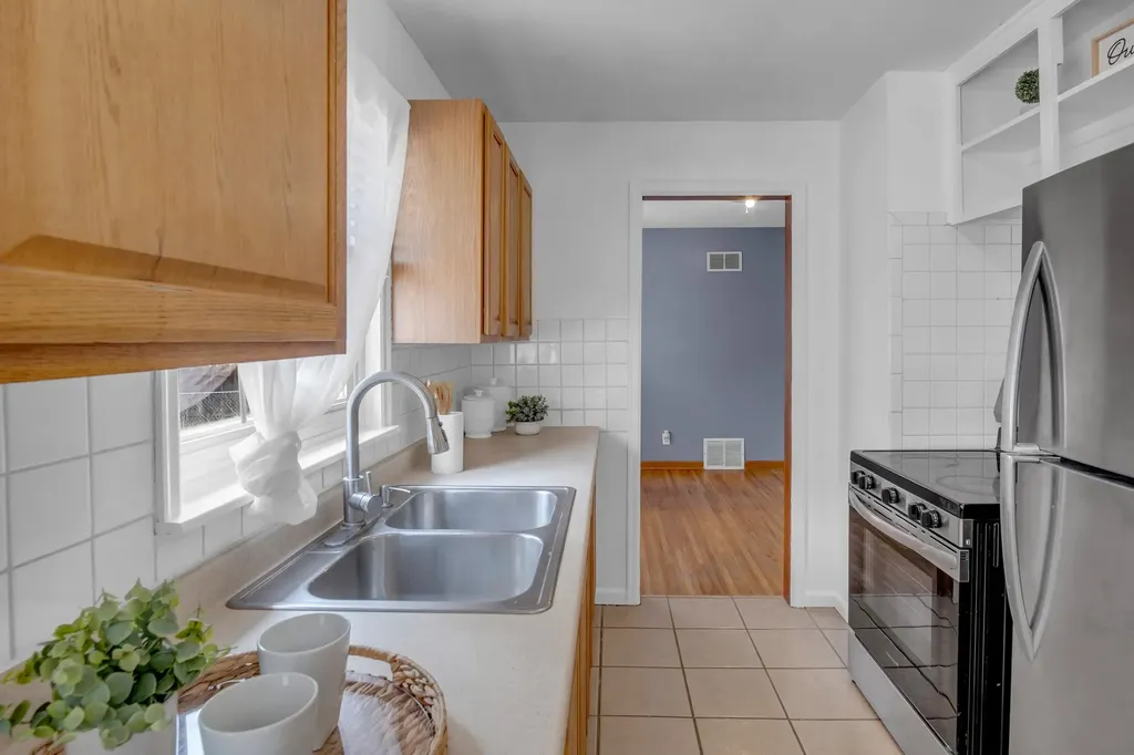 870 S Watson Lane Wichita KS 67207