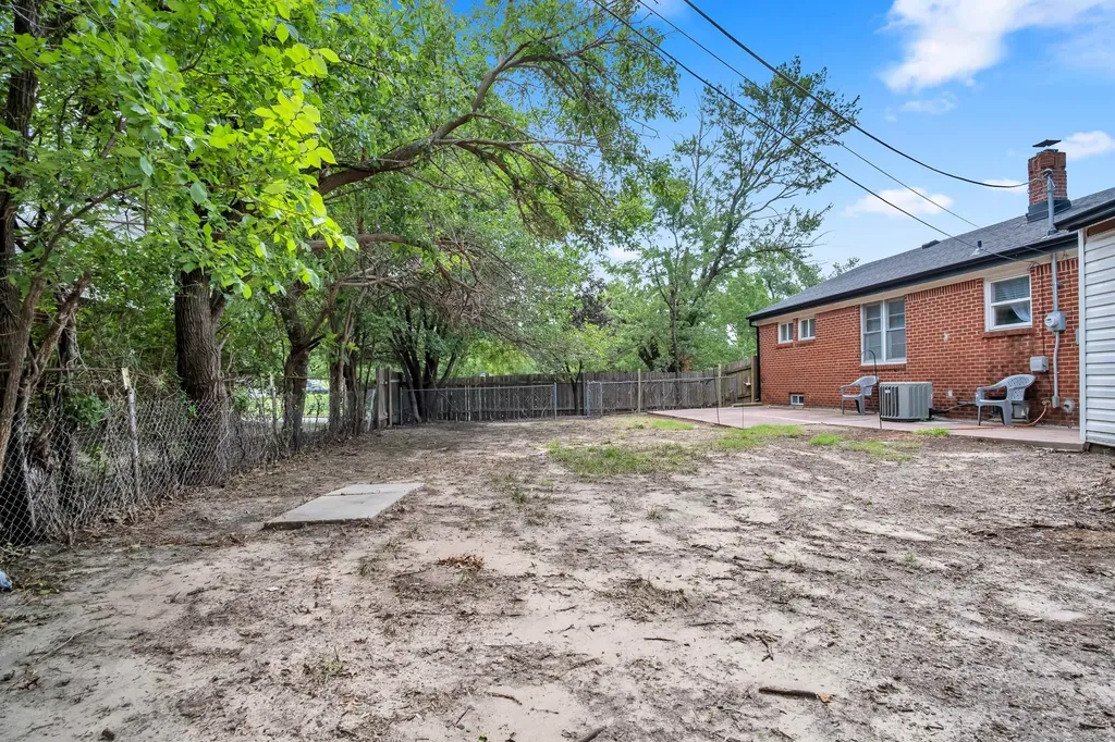 870 S Watson Lane Wichita KS 67207