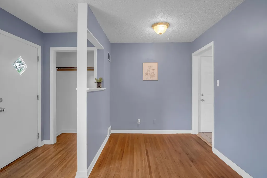 870 S Watson Lane Wichita KS 67207