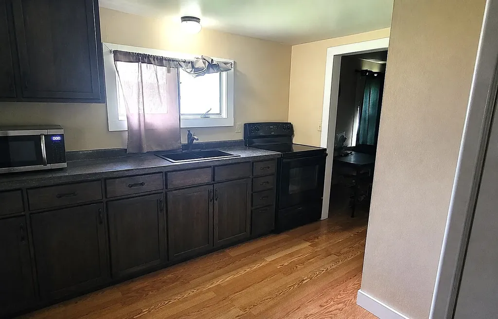 131 Glendale Newton KS 67114