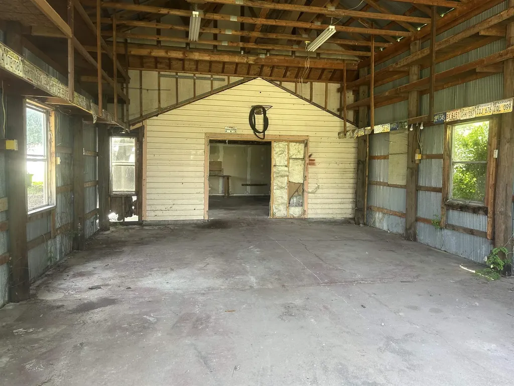 1316 N A Wellington KS 67152