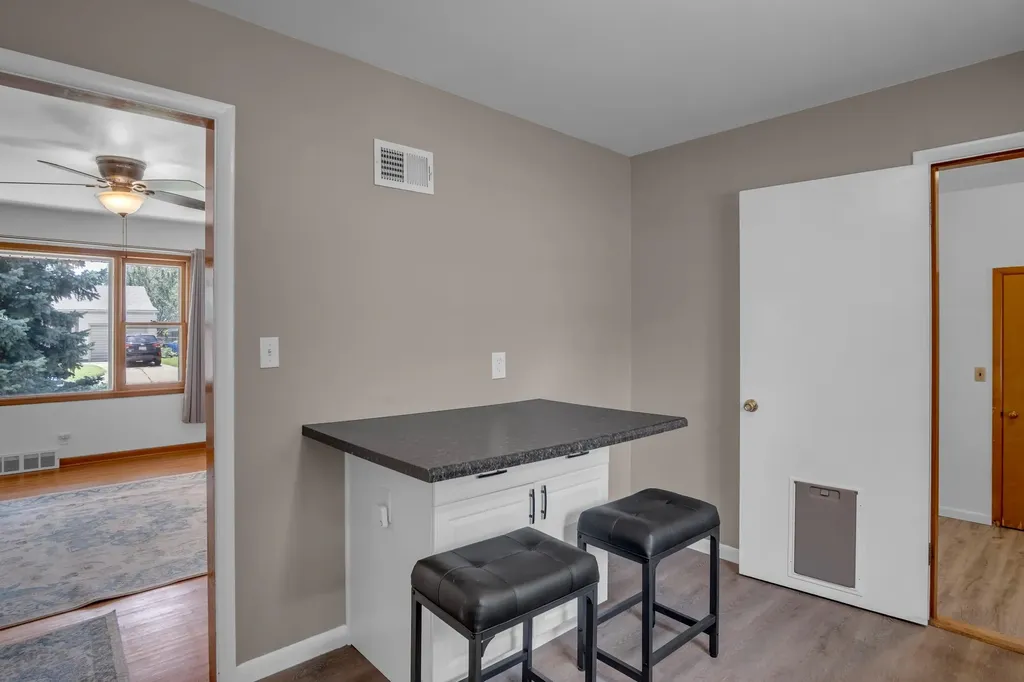 1412 W 8th Street Newton KS 67114