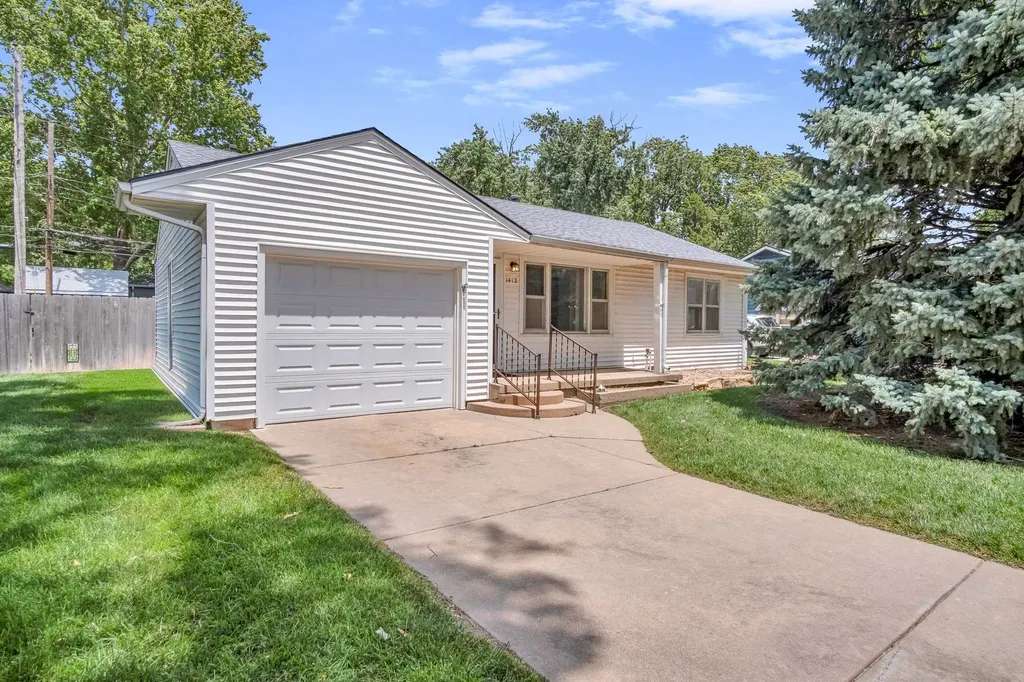 1412 W 8th Street Newton KS 67114