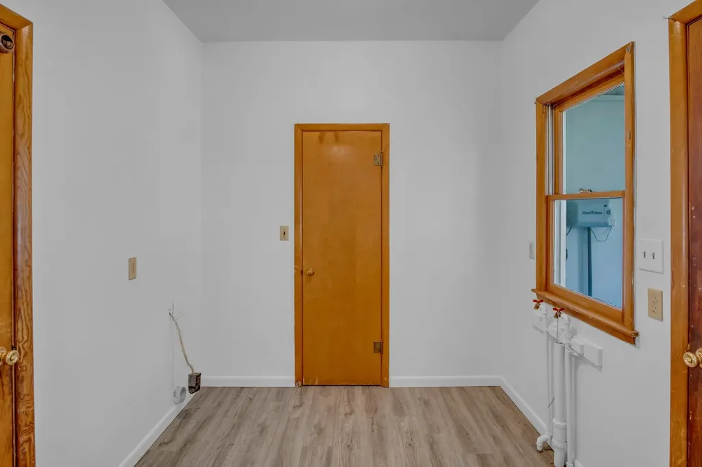 1412 W 8th Street Newton KS 67114