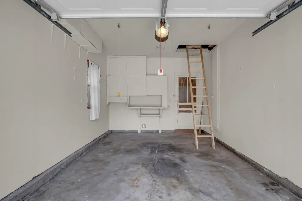 1412 W 8th Street Newton KS 67114