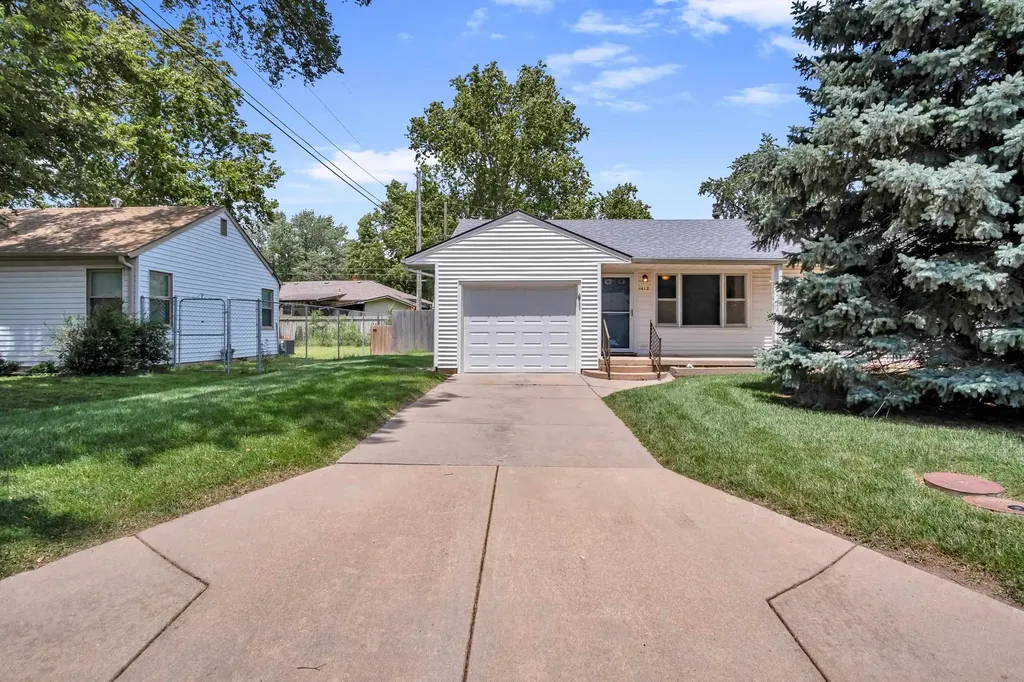 1412 W 8th Street Newton KS 67114