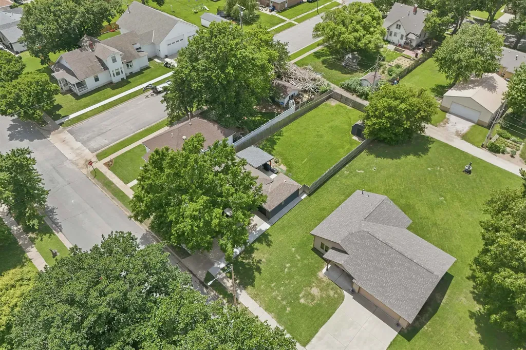 403 Magnolia Andale KS 67001