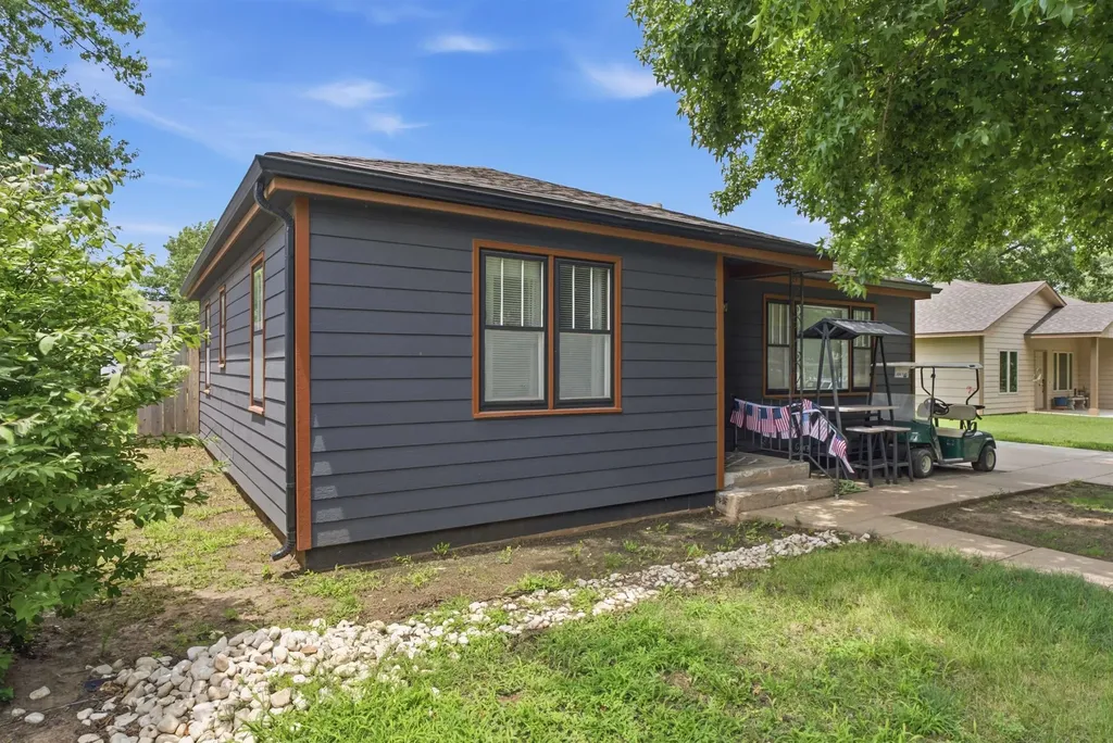 403 Magnolia Andale KS 67001
