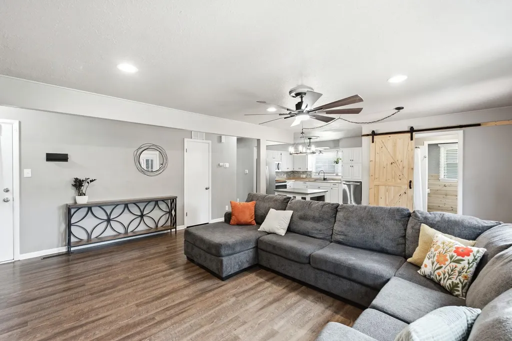 8421 W 9th Street N Wichita KS 67212