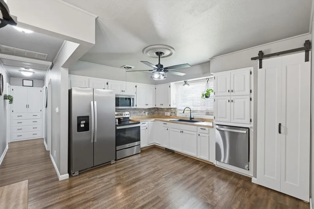 8421 W 9th Street N Wichita KS 67212
