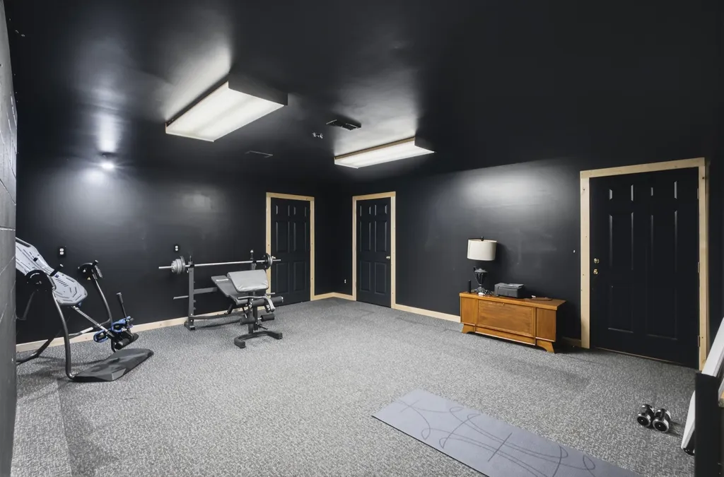419 N Brook Forest Road Derby KS 67037