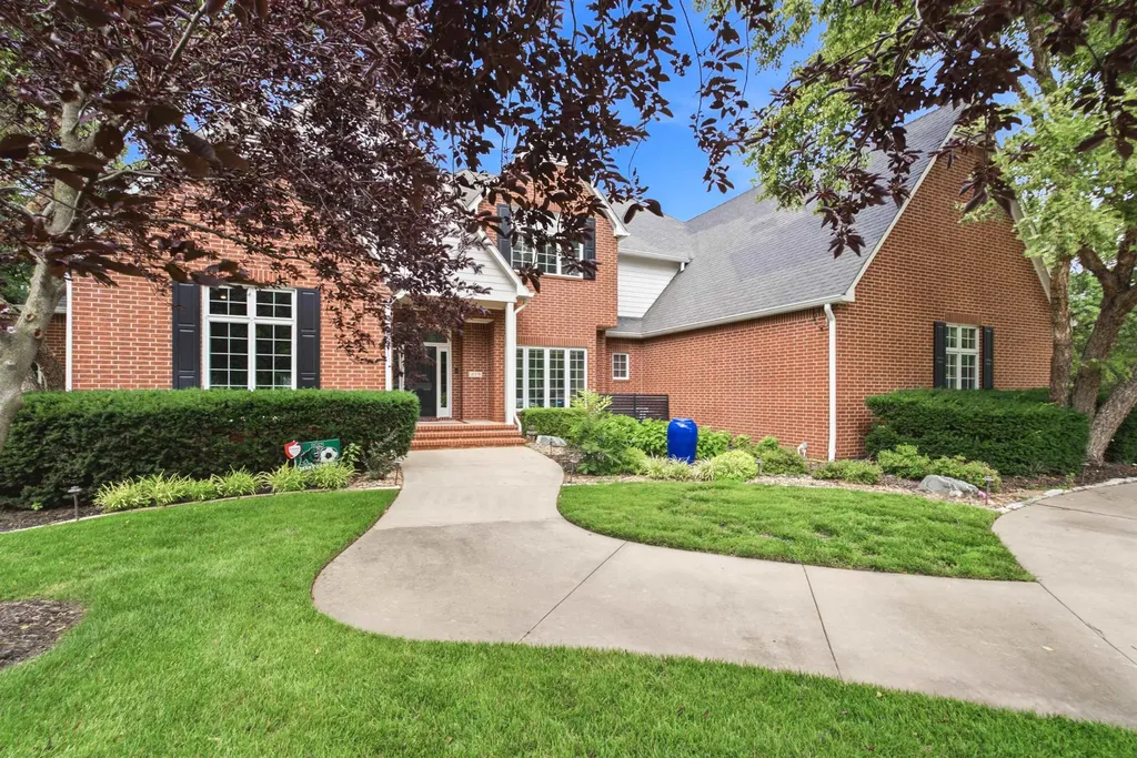 419 N Brook Forest Road Derby KS 67037