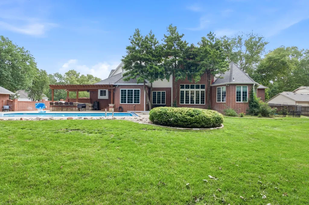 419 N Brook Forest Road Derby KS 67037