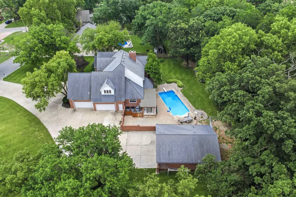 419 N Brook Forest Road Derby KS 67037