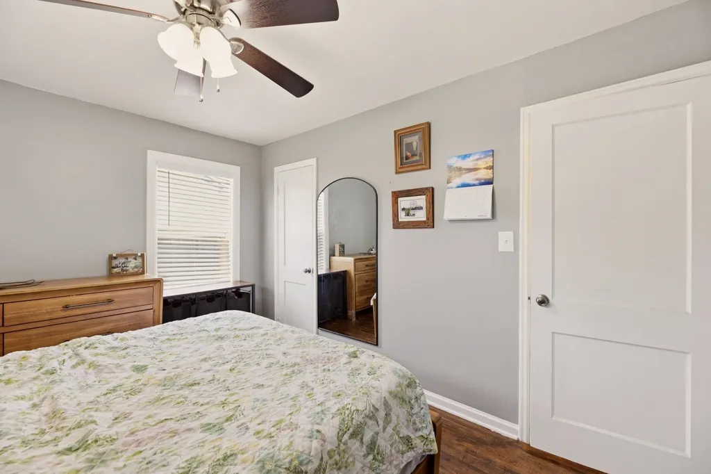831 S Christine Avenue Wichita KS 67218