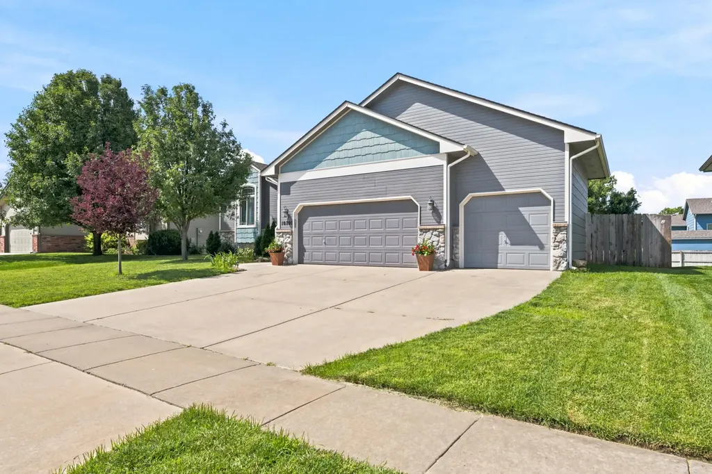 10701 W Dallas Wichita KS 67215