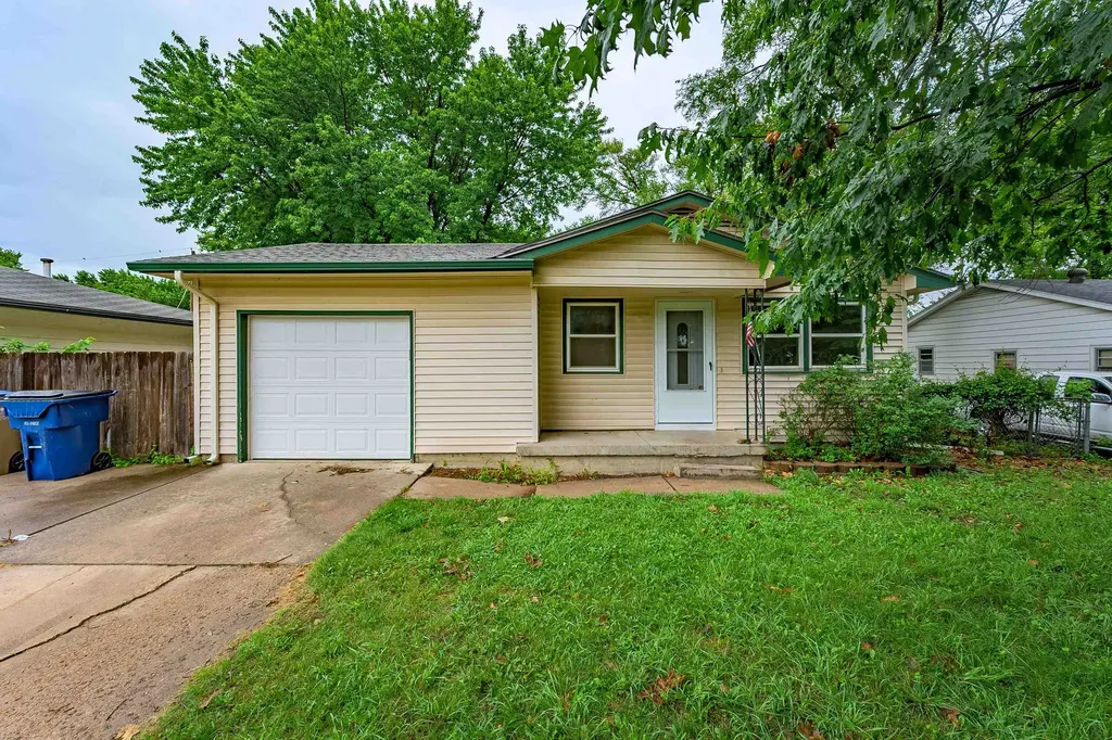 6334 N Scottsville Street Park City KS 67219-1710