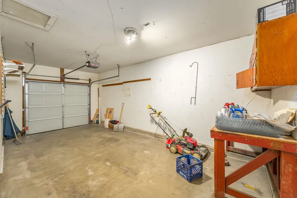 6334 N Scottsville Street Park City KS 67219-1710