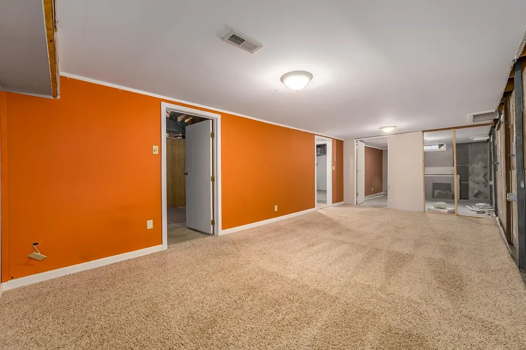 6334 N Scottsville Street Park City KS 67219-1710