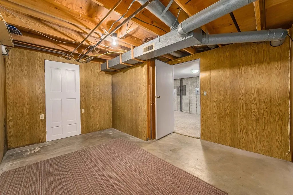 6334 N Scottsville Street Park City KS 67219-1710