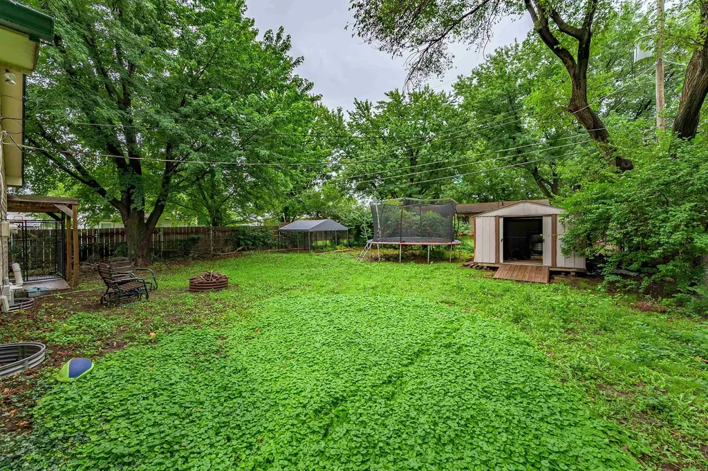 6334 N Scottsville Street Park City KS 67219-1710