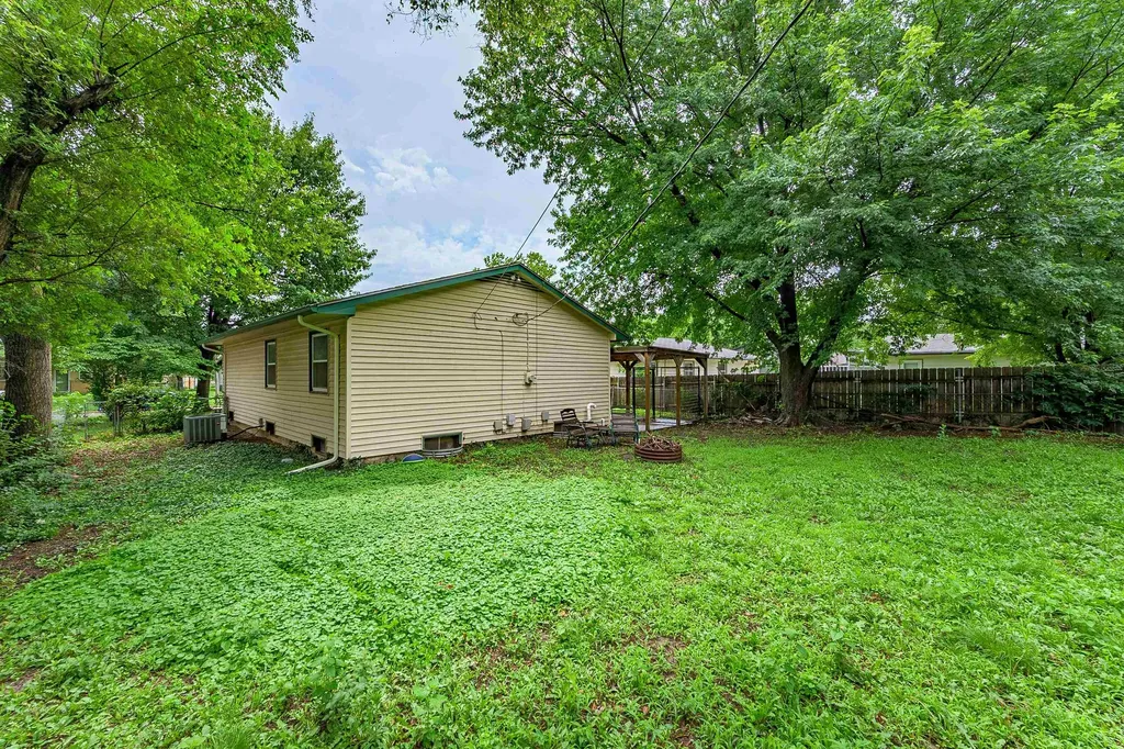 6334 N Scottsville Street Park City KS 67219-1710