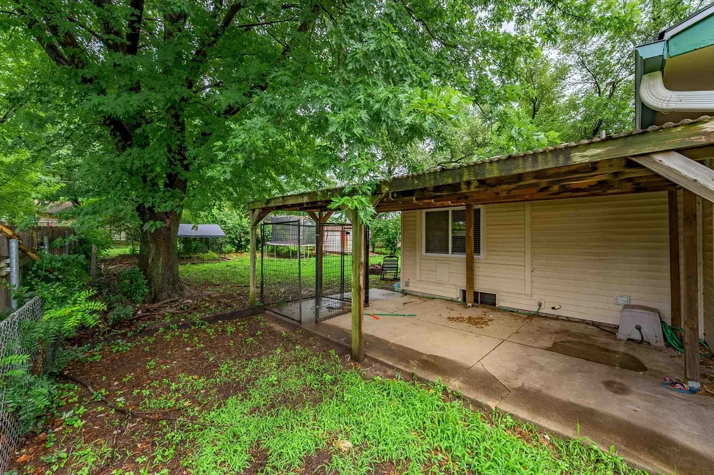 6334 N Scottsville Street Park City KS 67219-1710