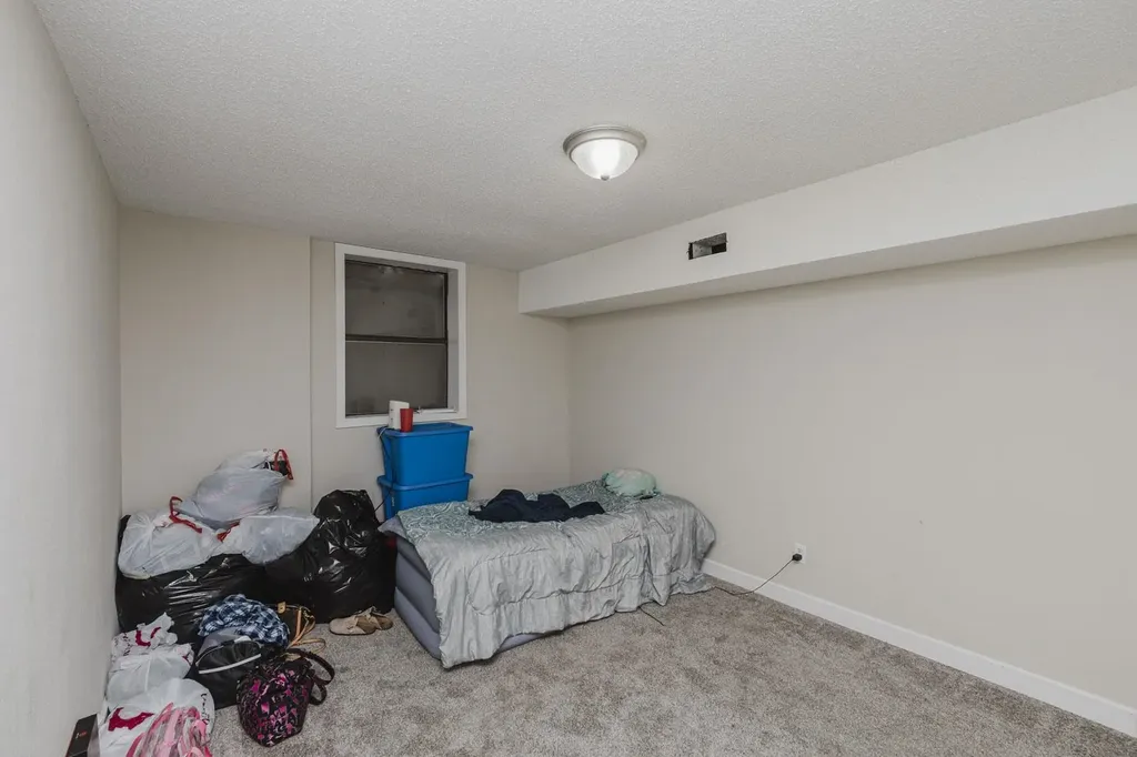 3159 S Bunker Hill Wichita KS 67210